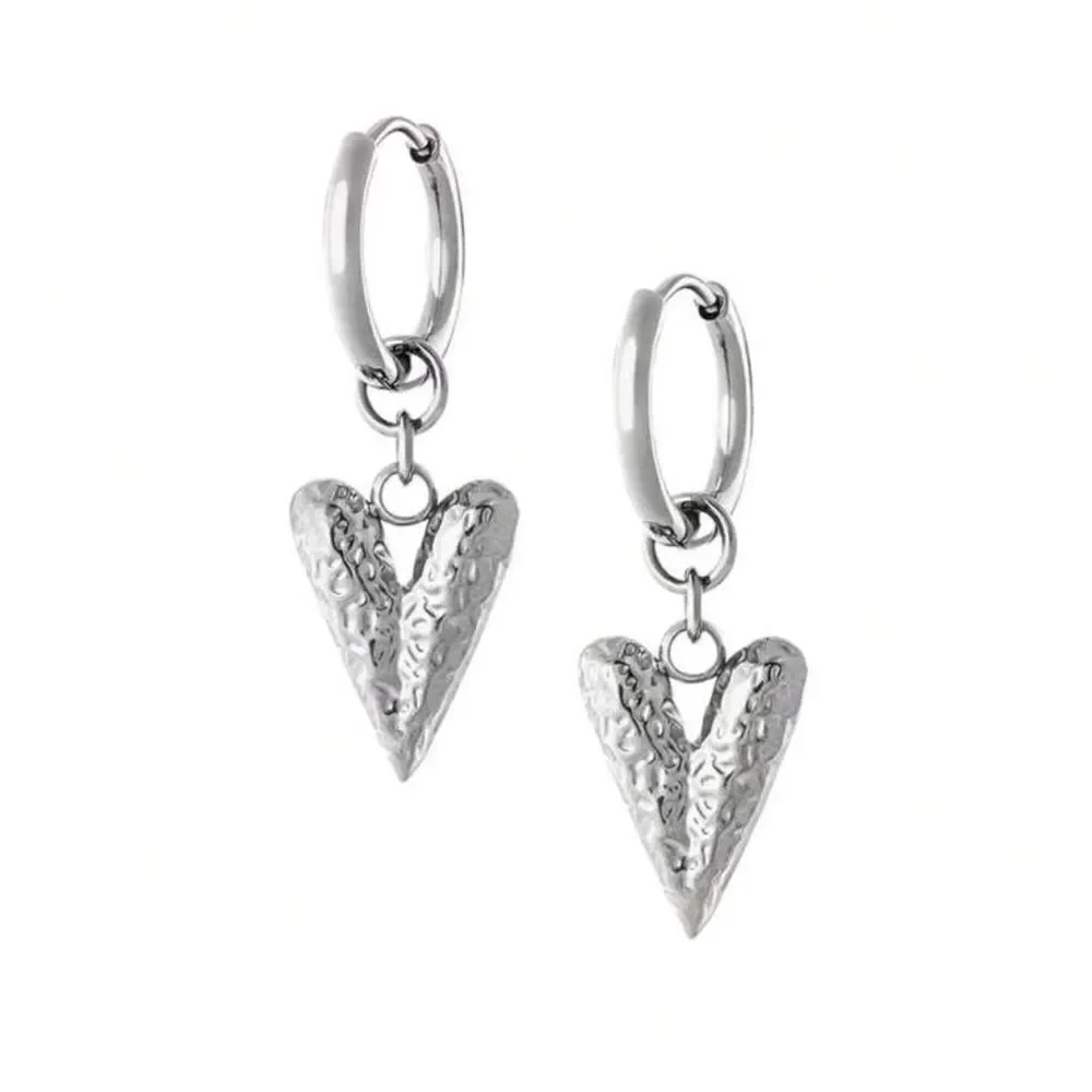 Silver Heart Drop Earrings A1554